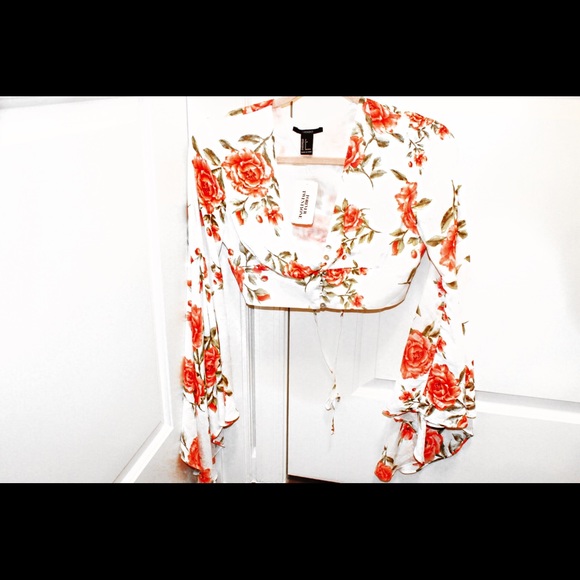 Crop top👚 - Picture 1 of 1